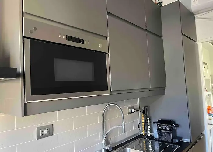 Moderno Bilocale Con Terrazzo