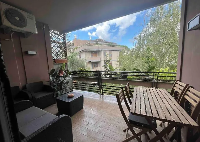 Moderno Bilocale Con Terrazzo Rome