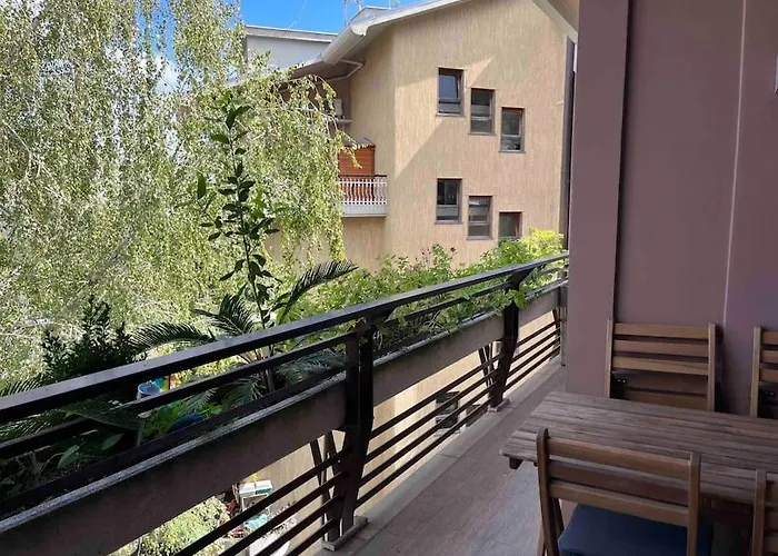 Moderno Bilocale Con Terrazzo